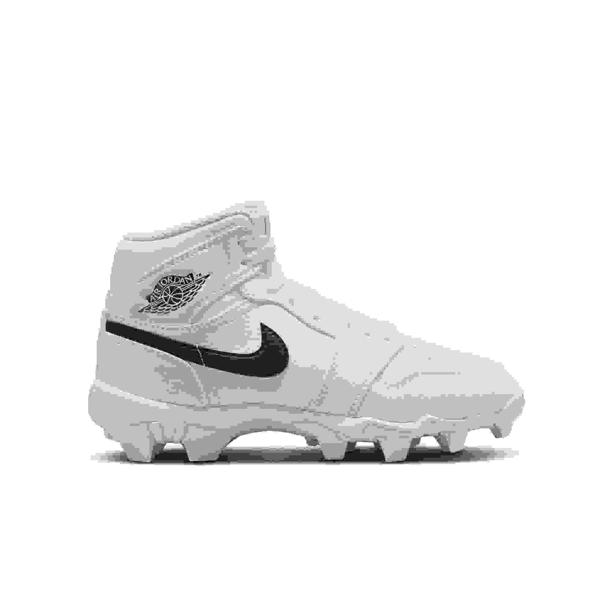 Jordan 1 Mid Grade School Boys' "White/Black" Multisport Cleat
